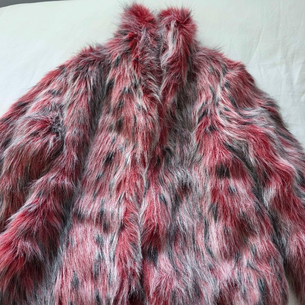 VINTAGE Sans Souci Women's Faux Fur Coat Red Size M - Picture 4 of 7